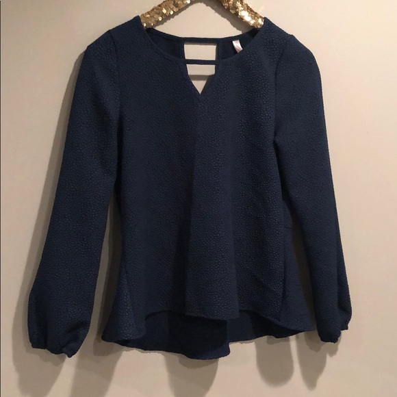 Xhilaration Tops - textured peplum